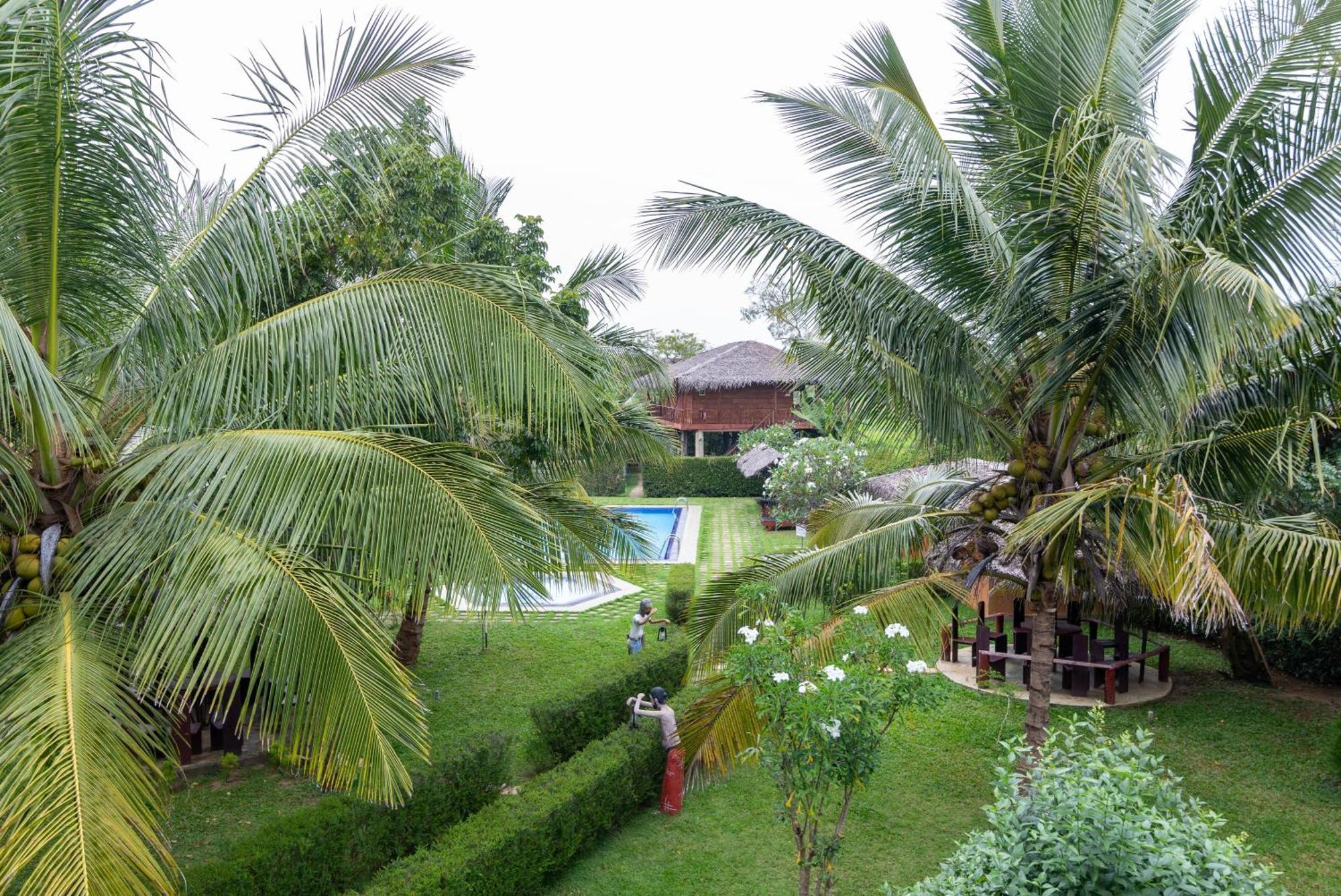 The Hideout Sigiriya Villa Exterior photo